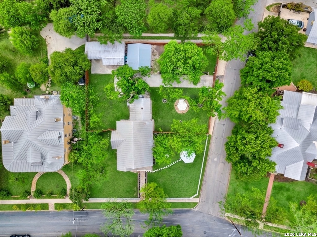 main property photo 42