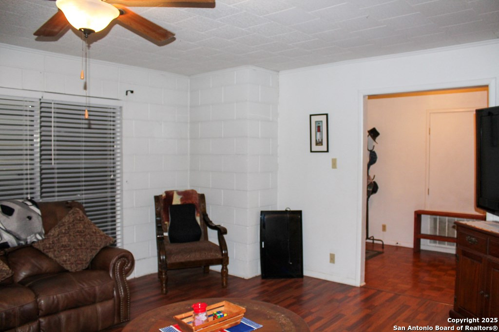 main property photo 13