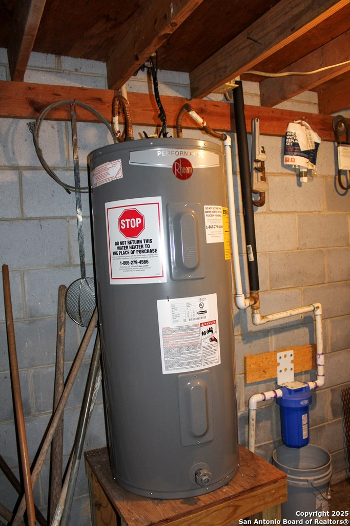 main property photo 23