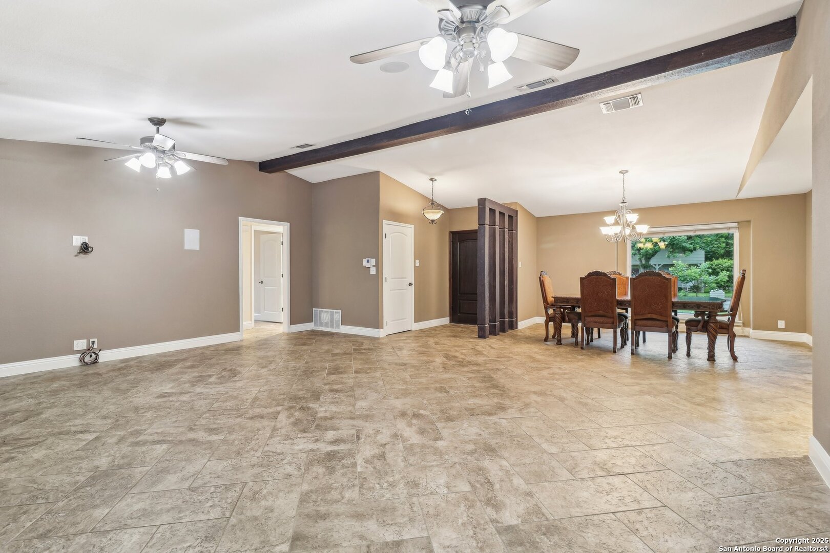 property viewer photo 10