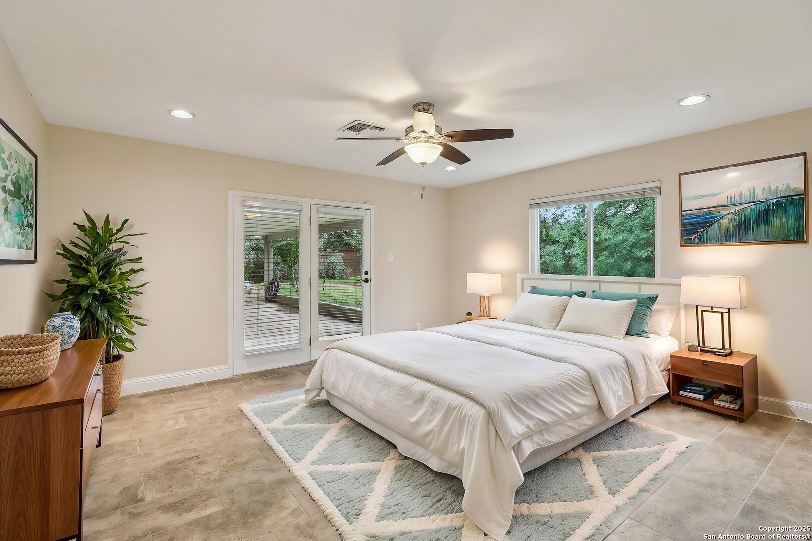 property viewer photo 29