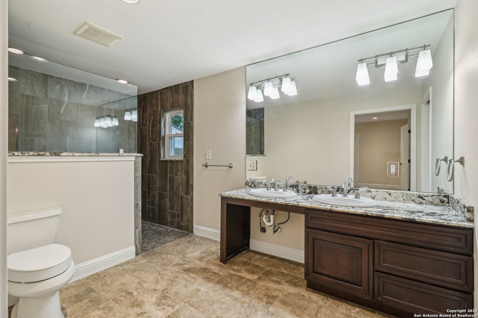 property viewer photo 34
