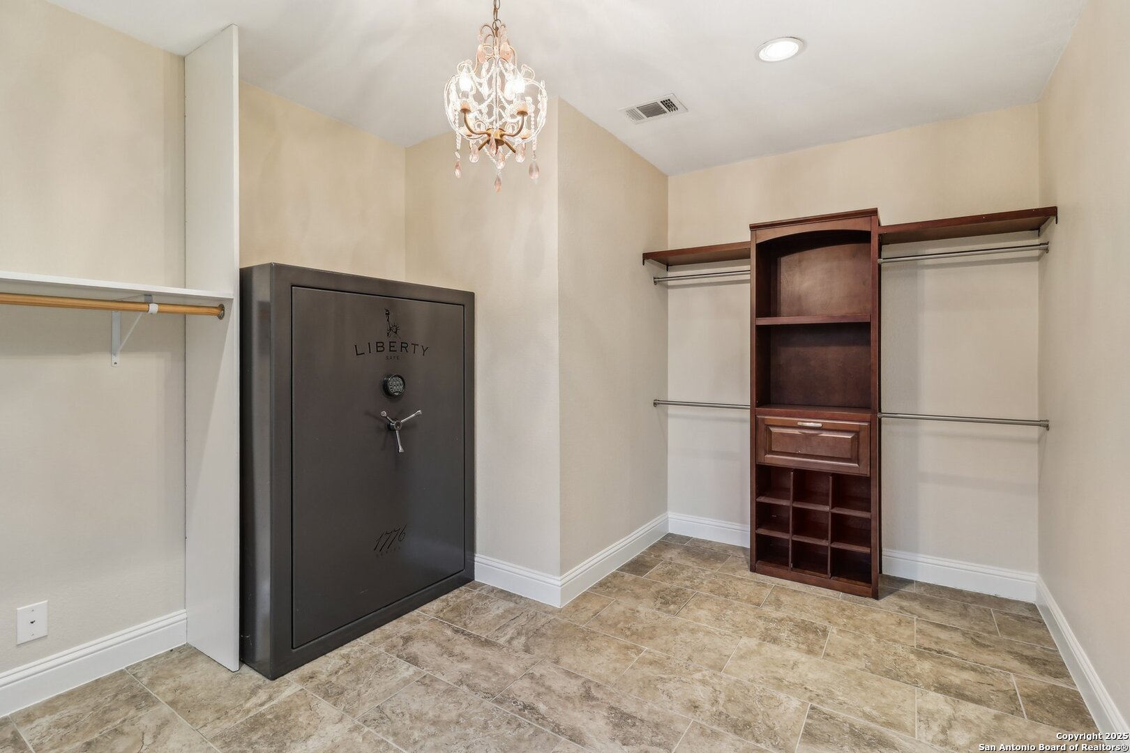 property viewer photo 39