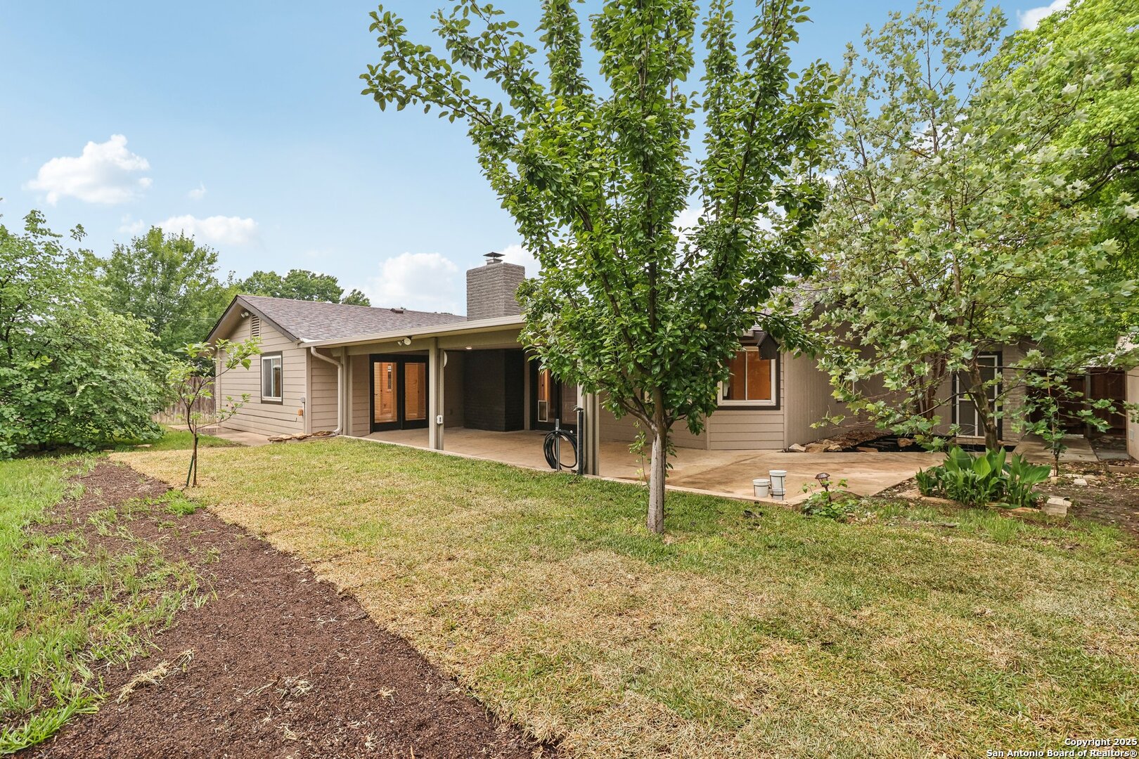 property viewer photo 44
