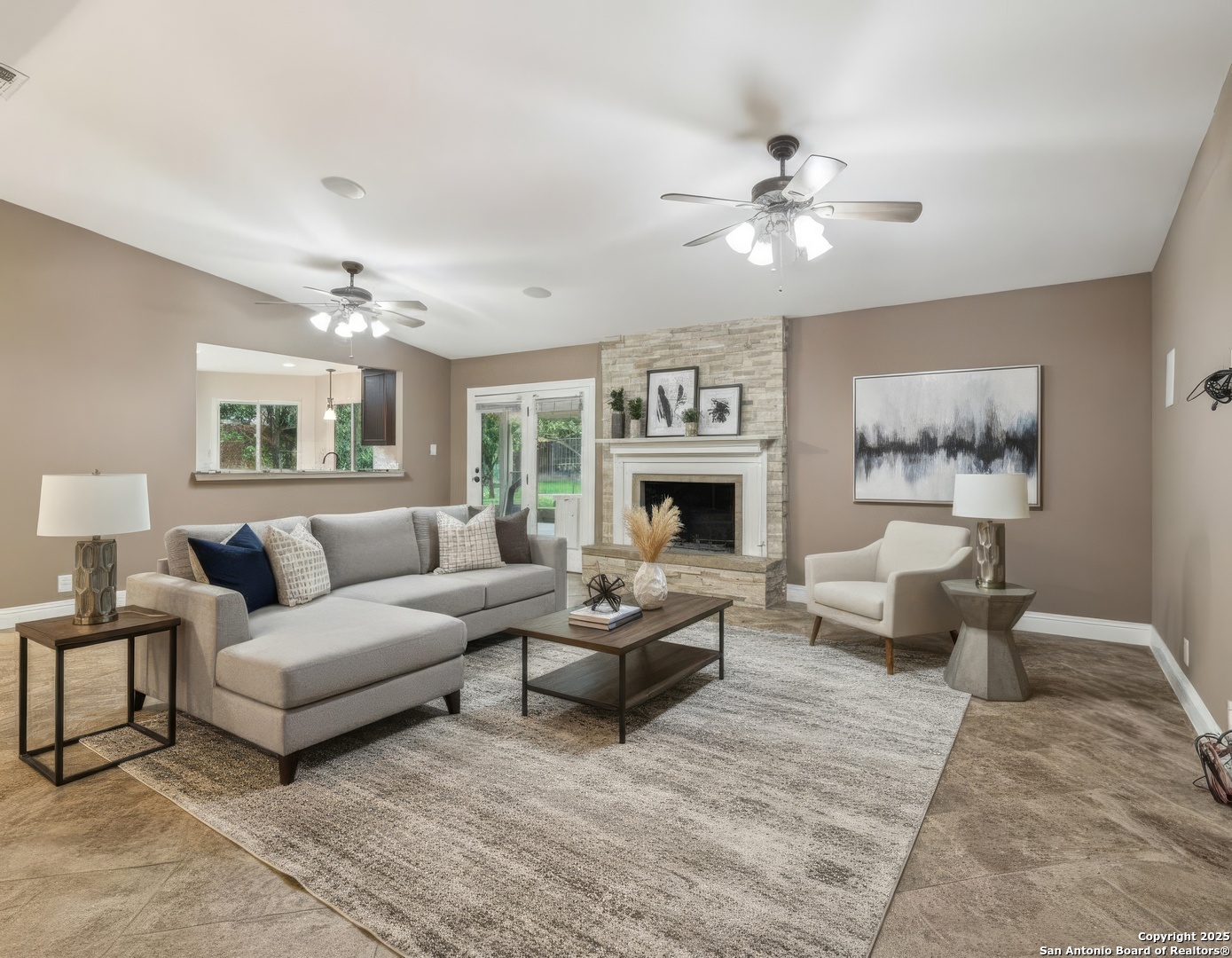property viewer photo 7