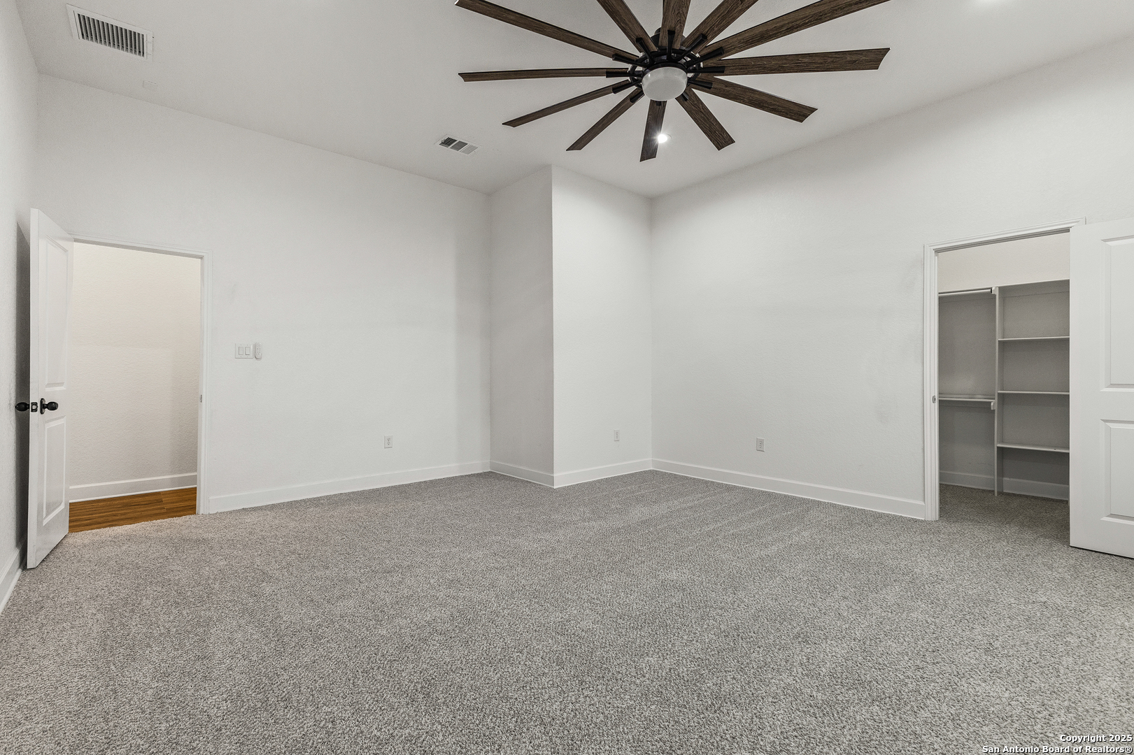 property viewer photo 29