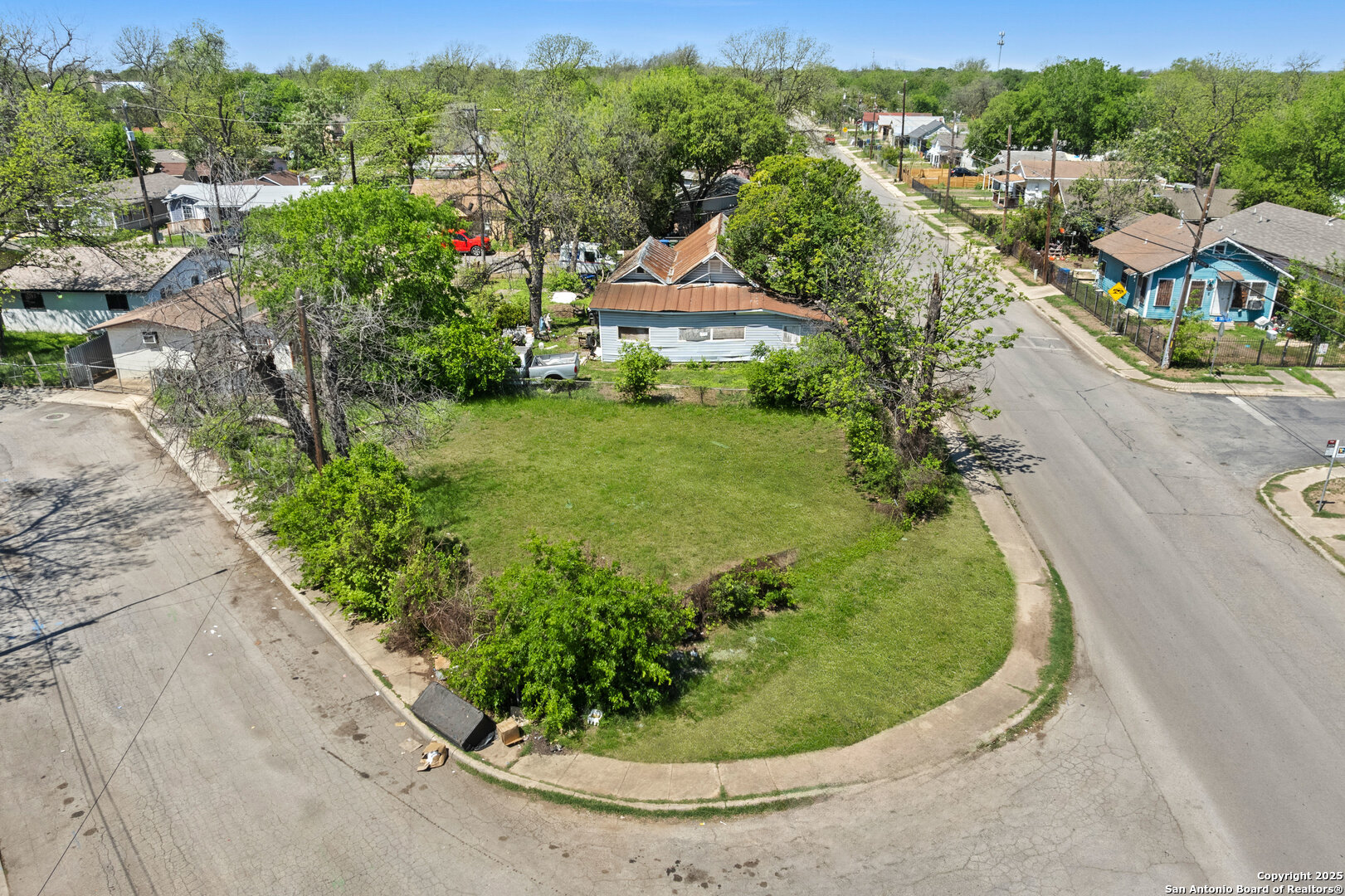 main property photo 3