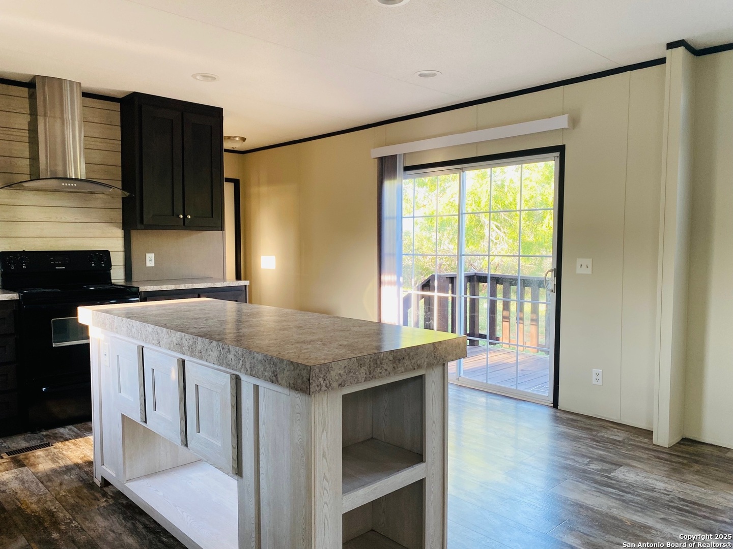 property viewer photo 11