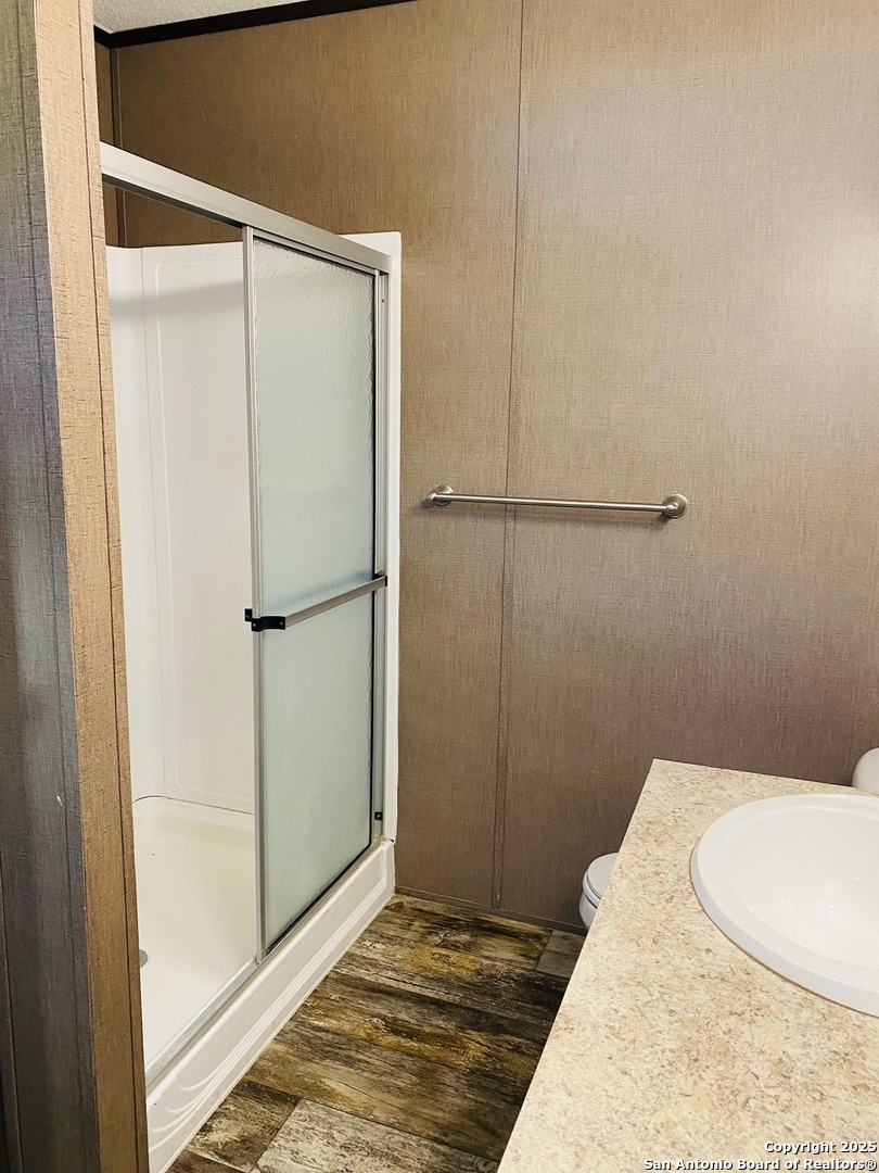 property viewer photo 18
