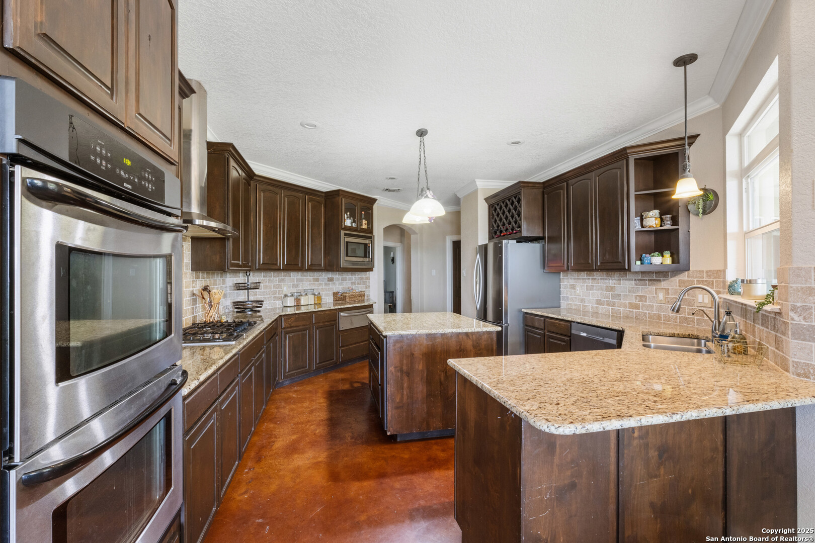 main property photo 16