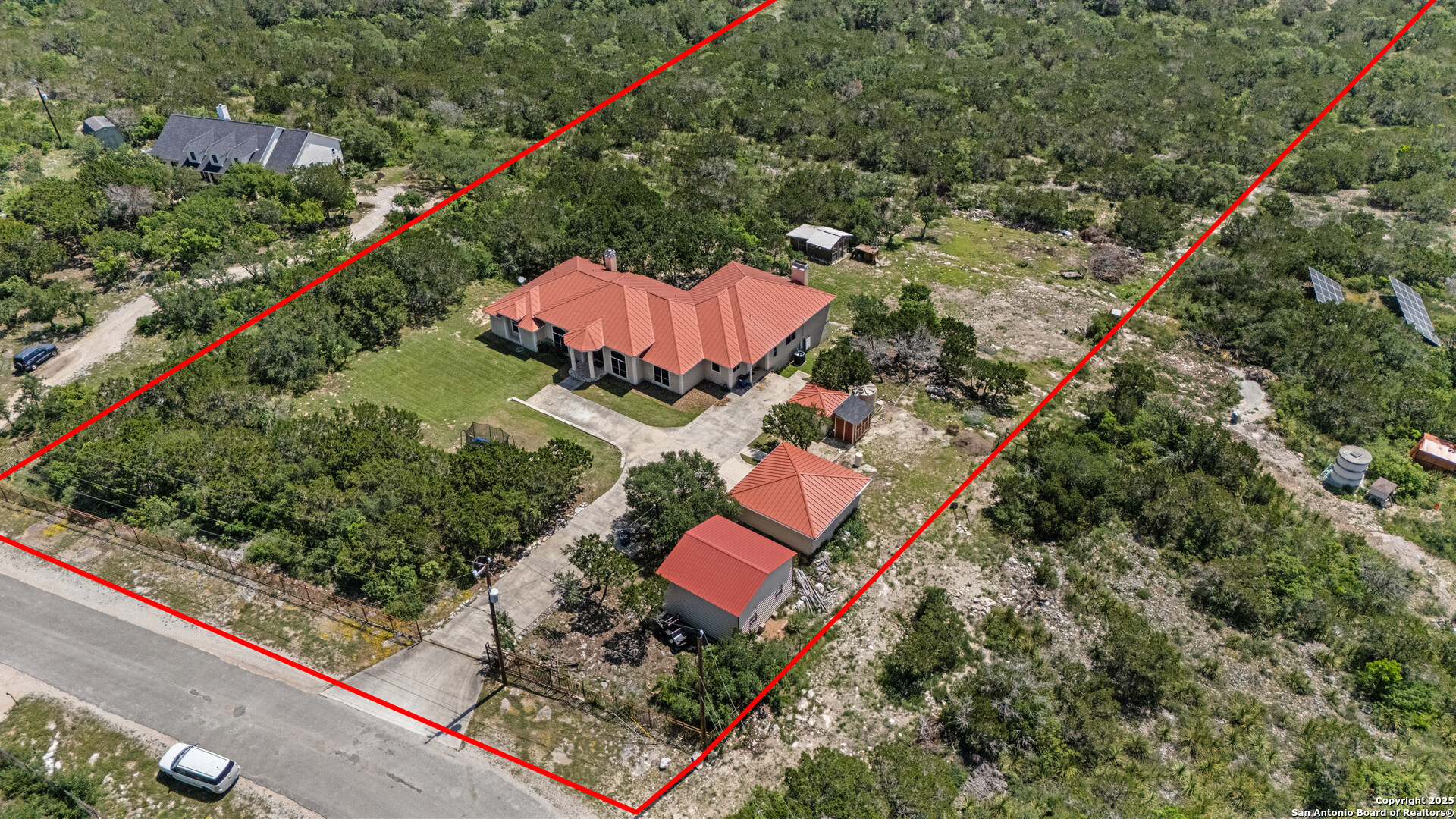 main property photo 27