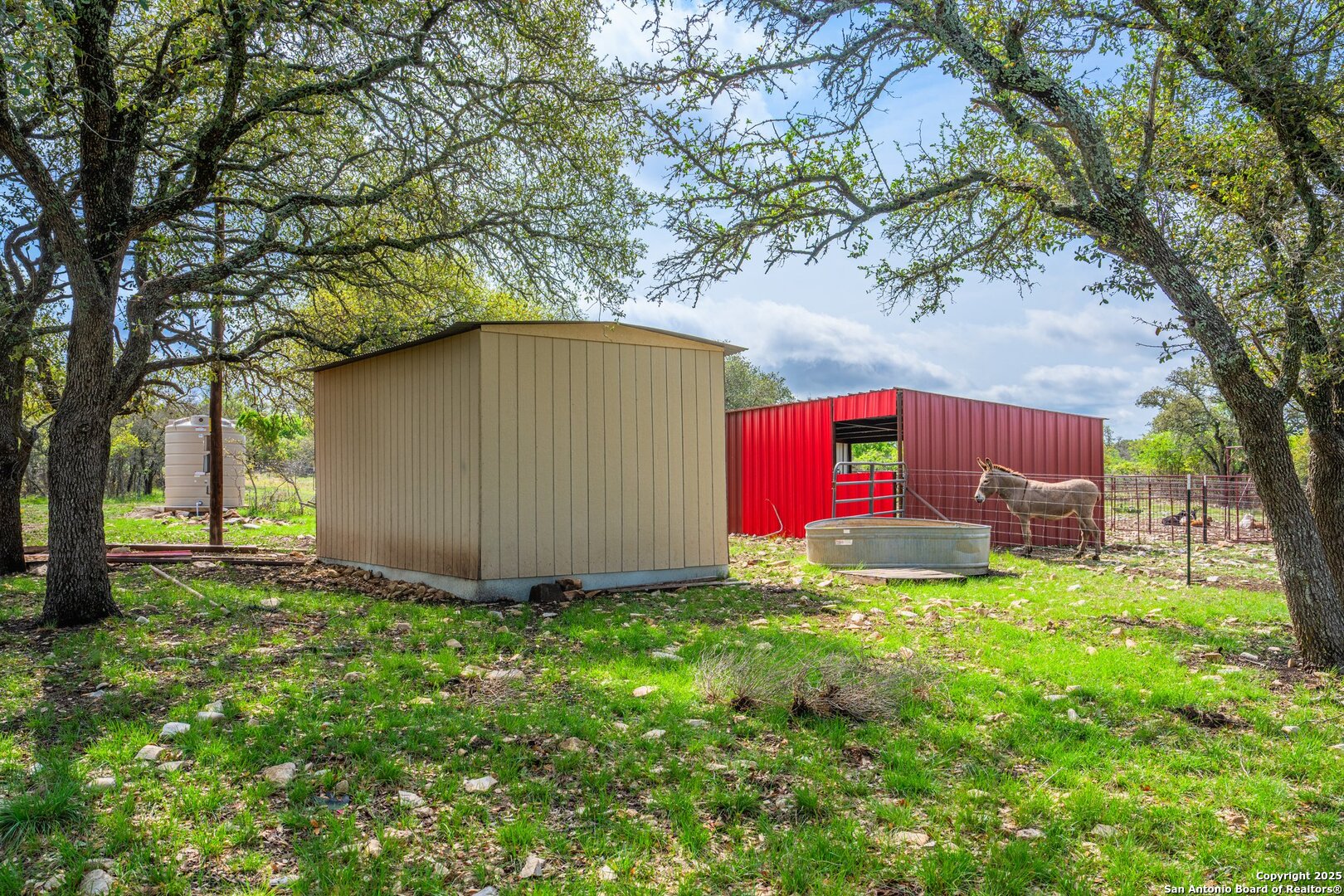 main property photo 19