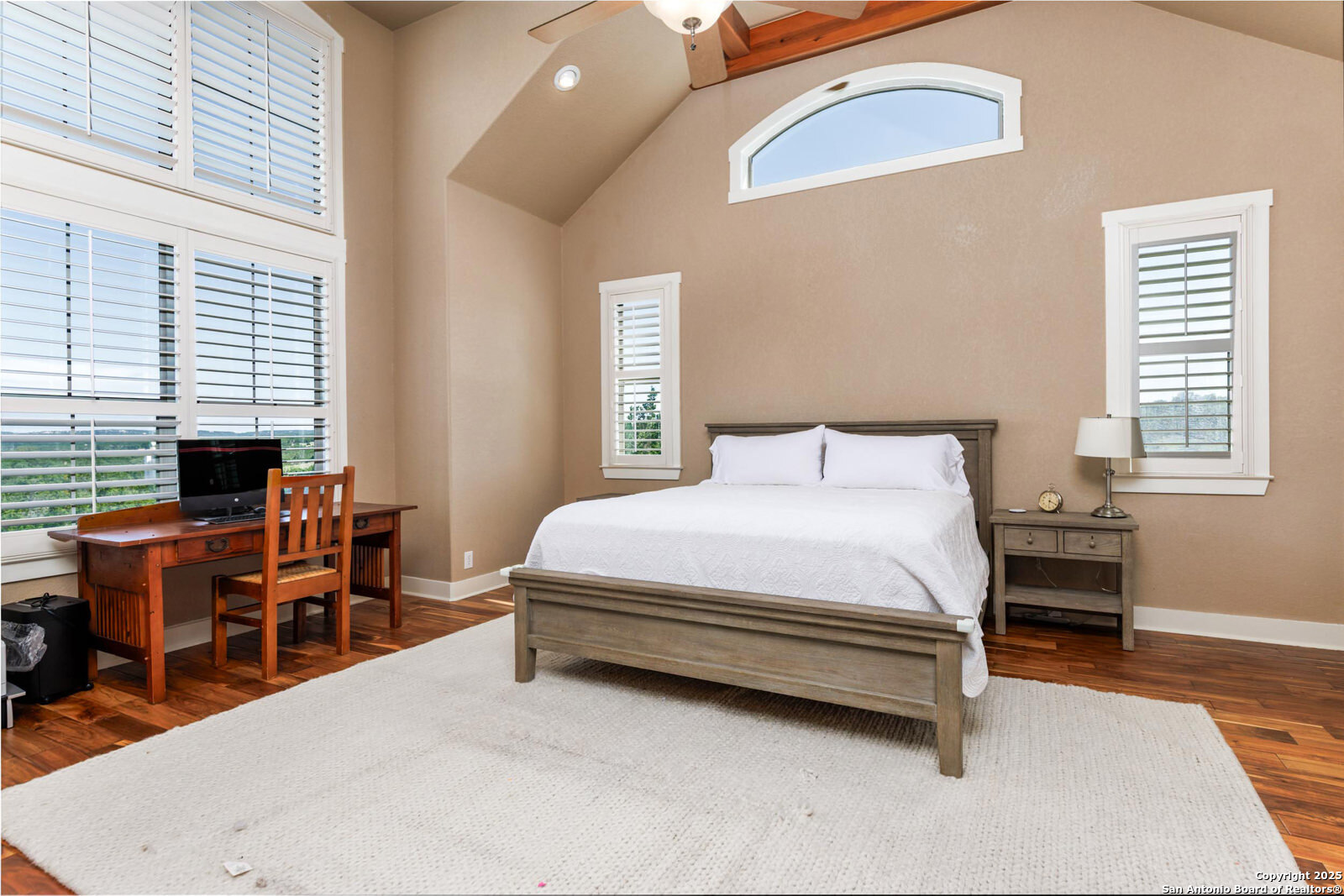 main property photo 24