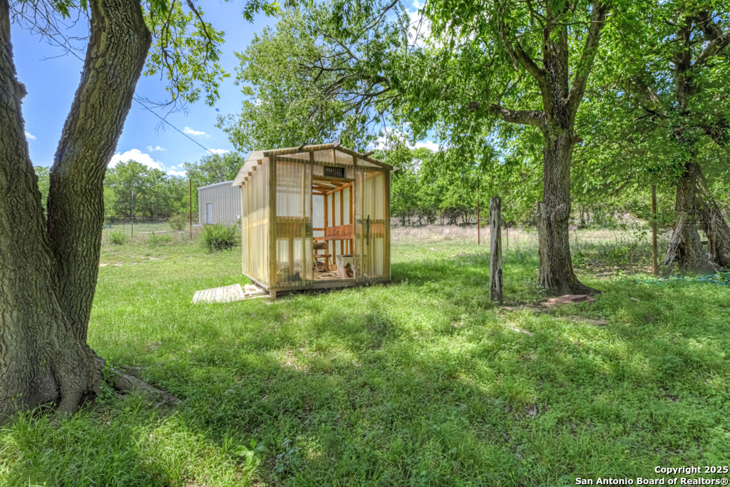 main property photo 25