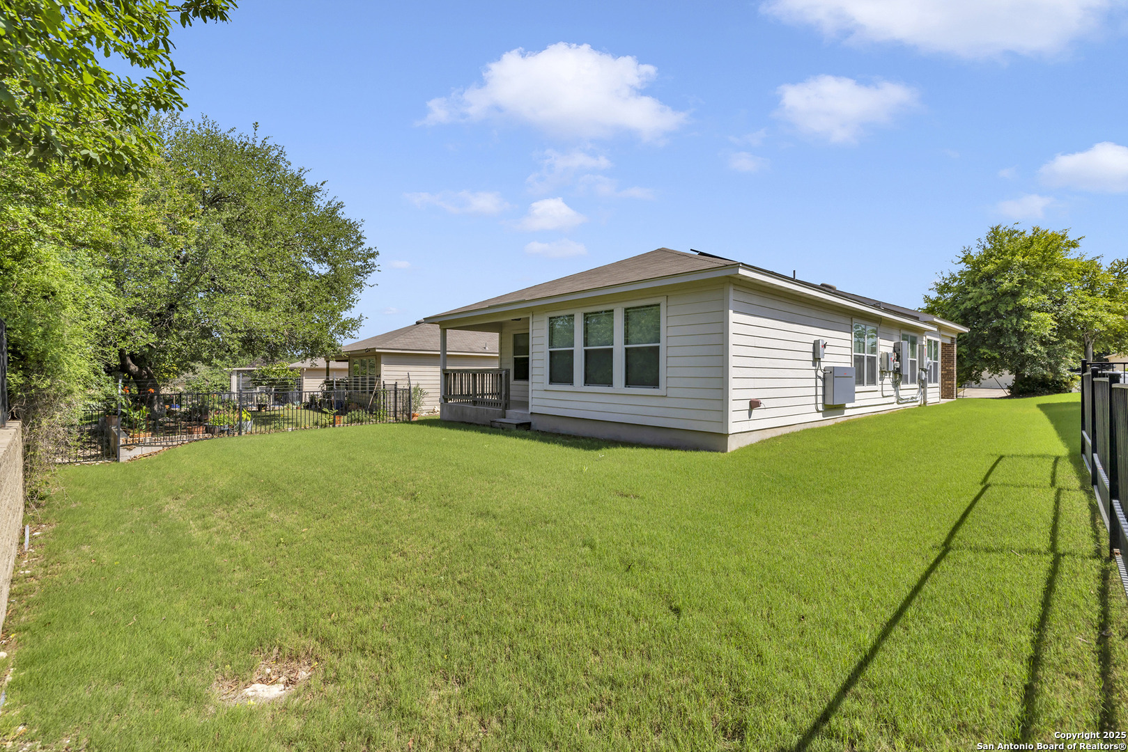 main property photo 21