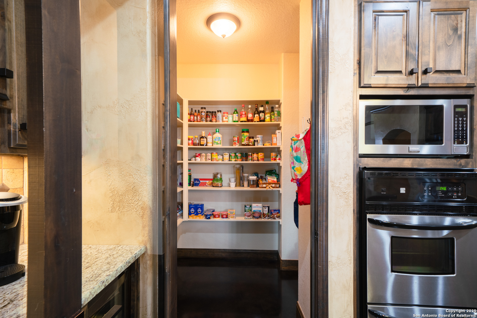 main property photo 12