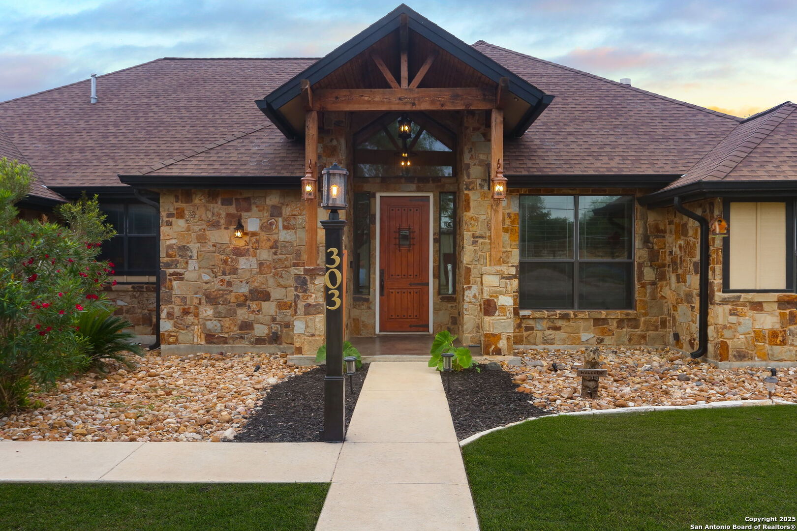 main property photo 41