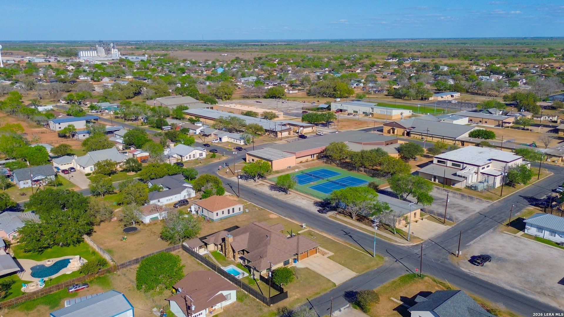 main property photo 49