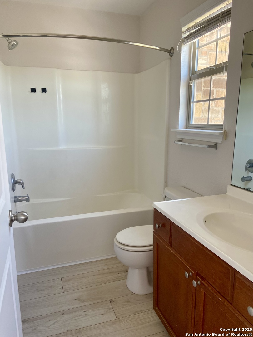 property viewer photo 11