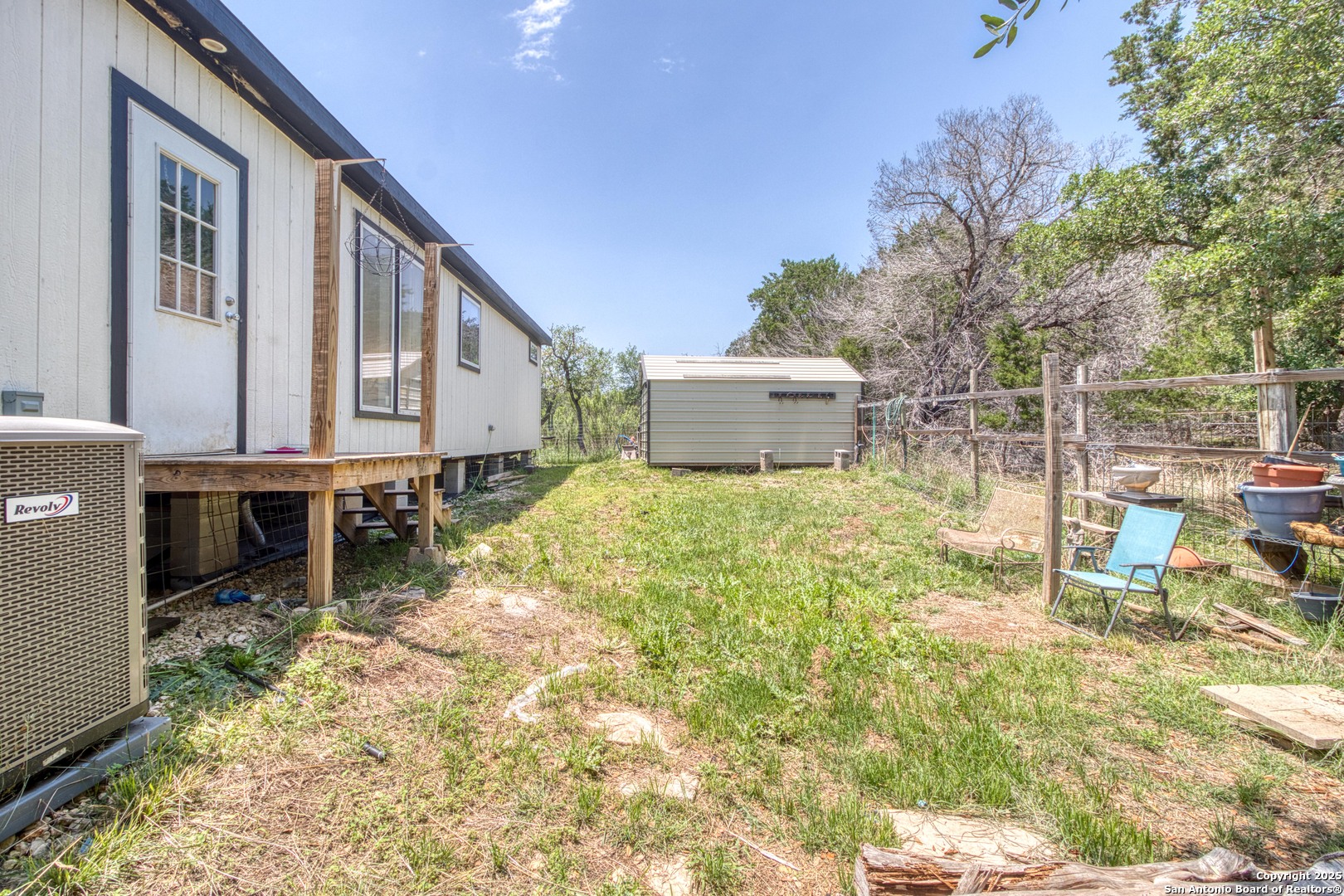 main property photo 11