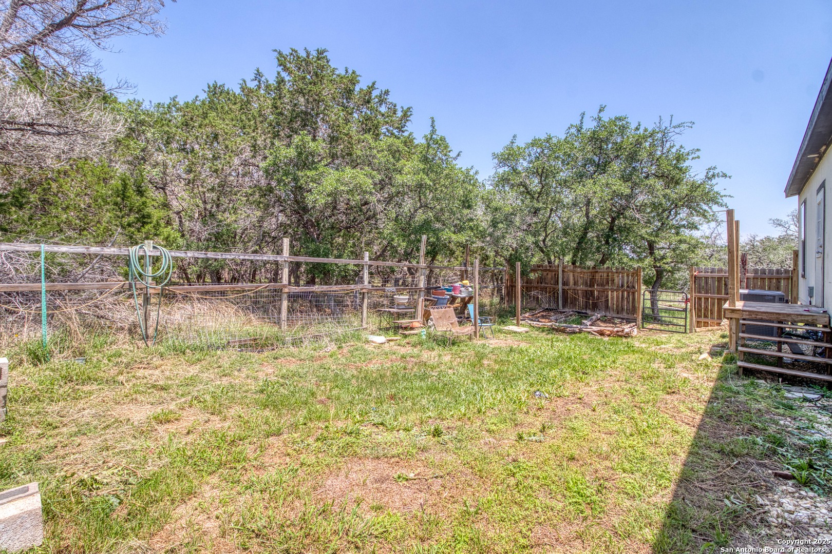main property photo 14