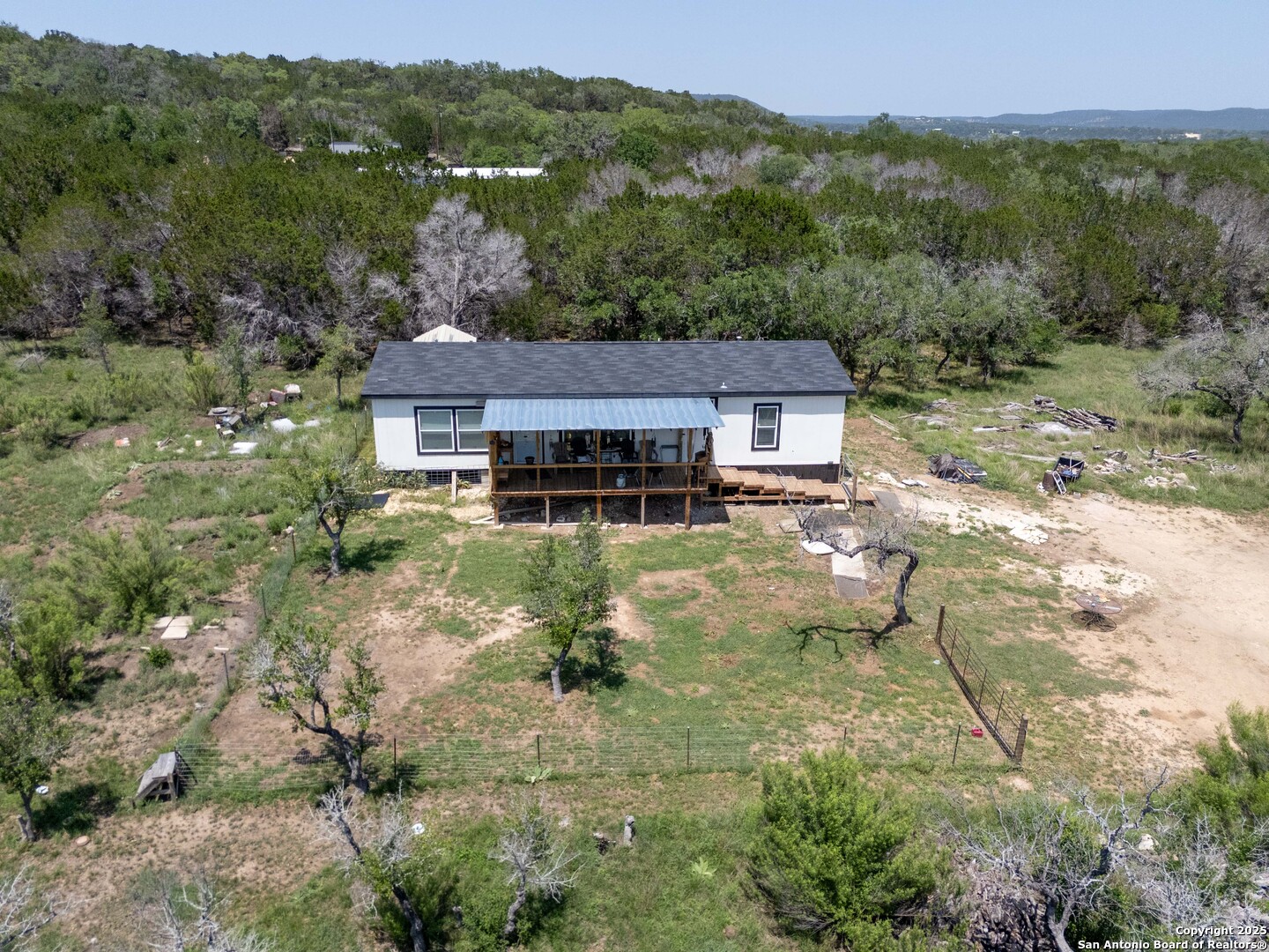main property photo 3