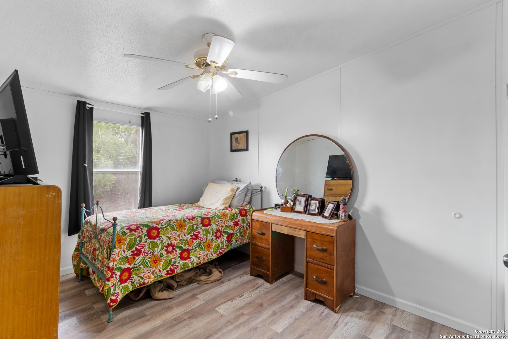 main property photo 47