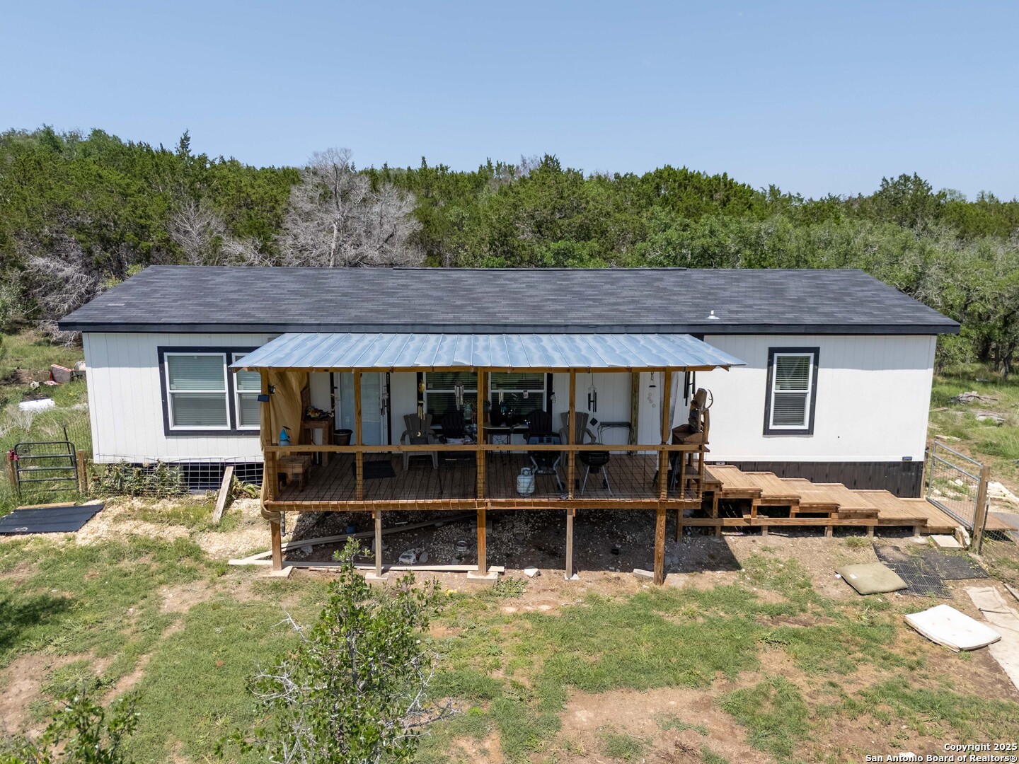 main property photo 5