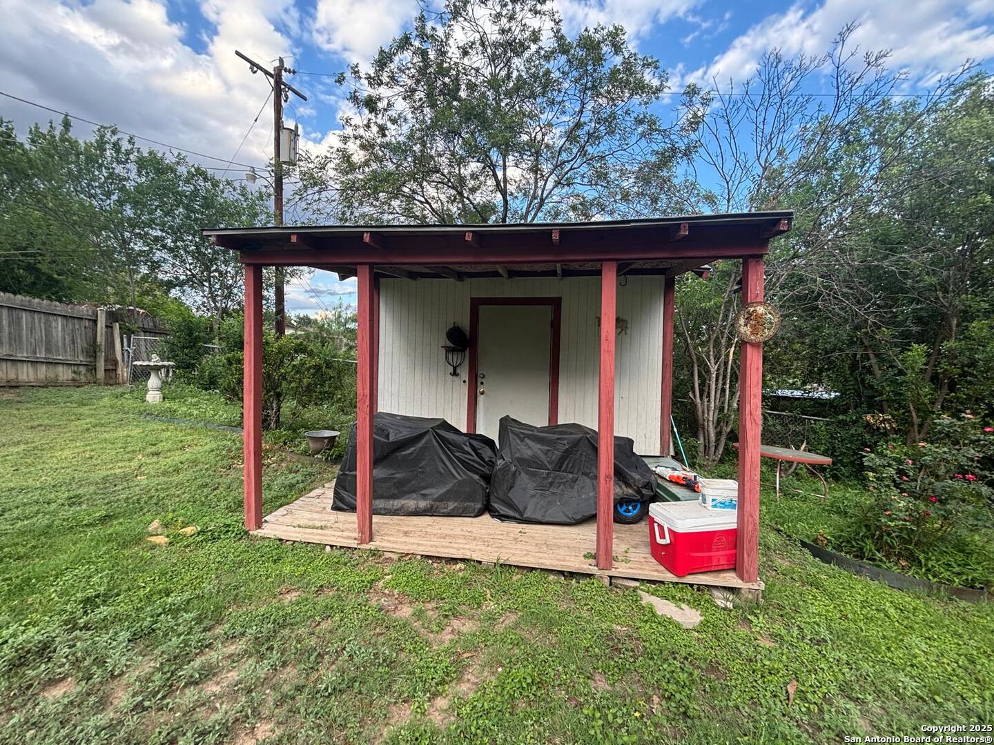 main property photo 13