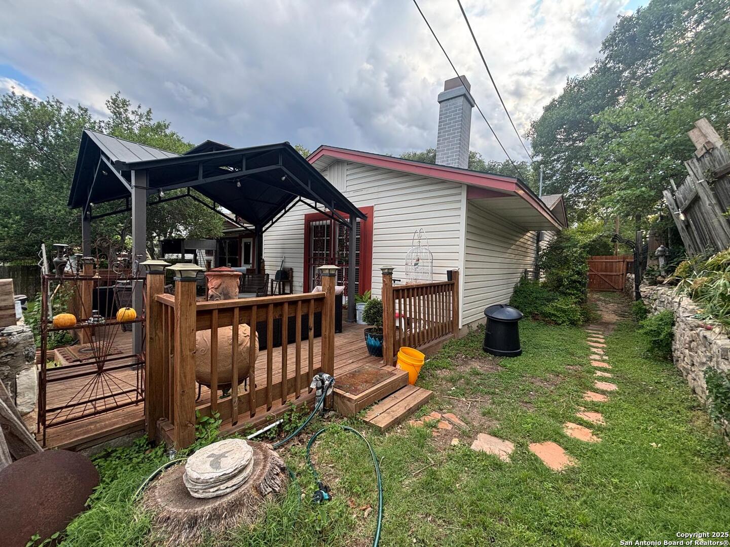 main property photo 26