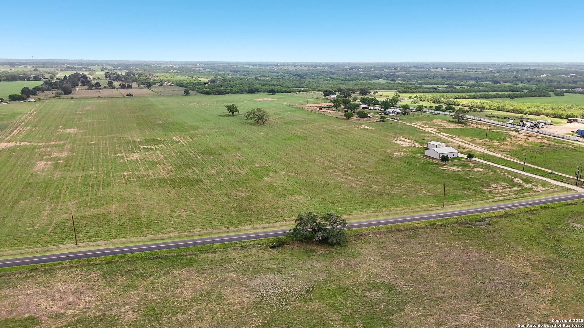 main property photo 10