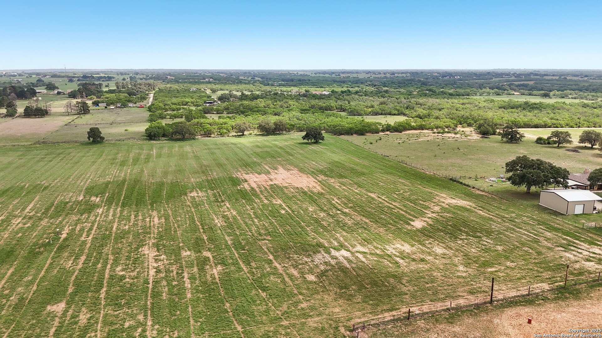 main property photo 11