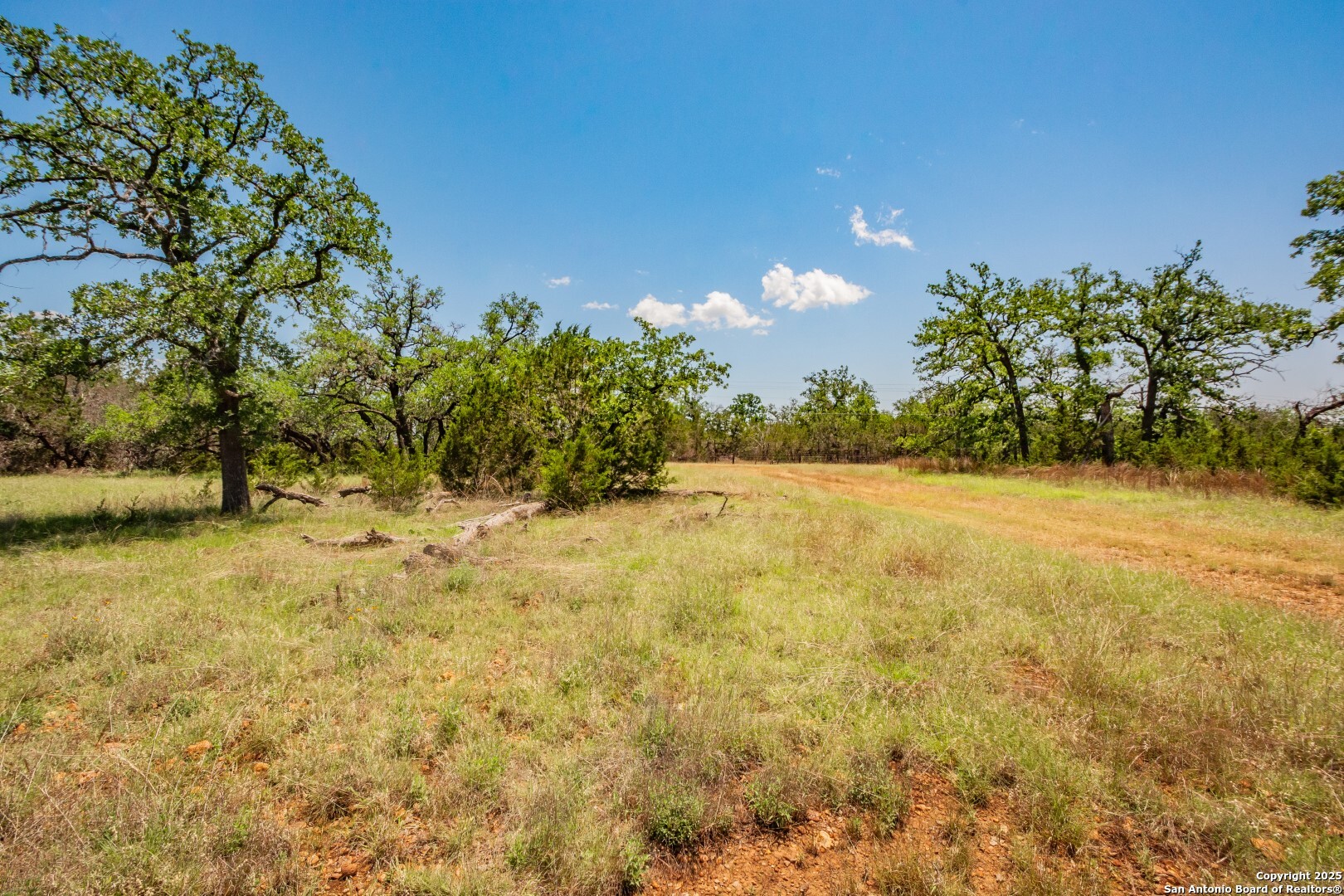 main property photo 18