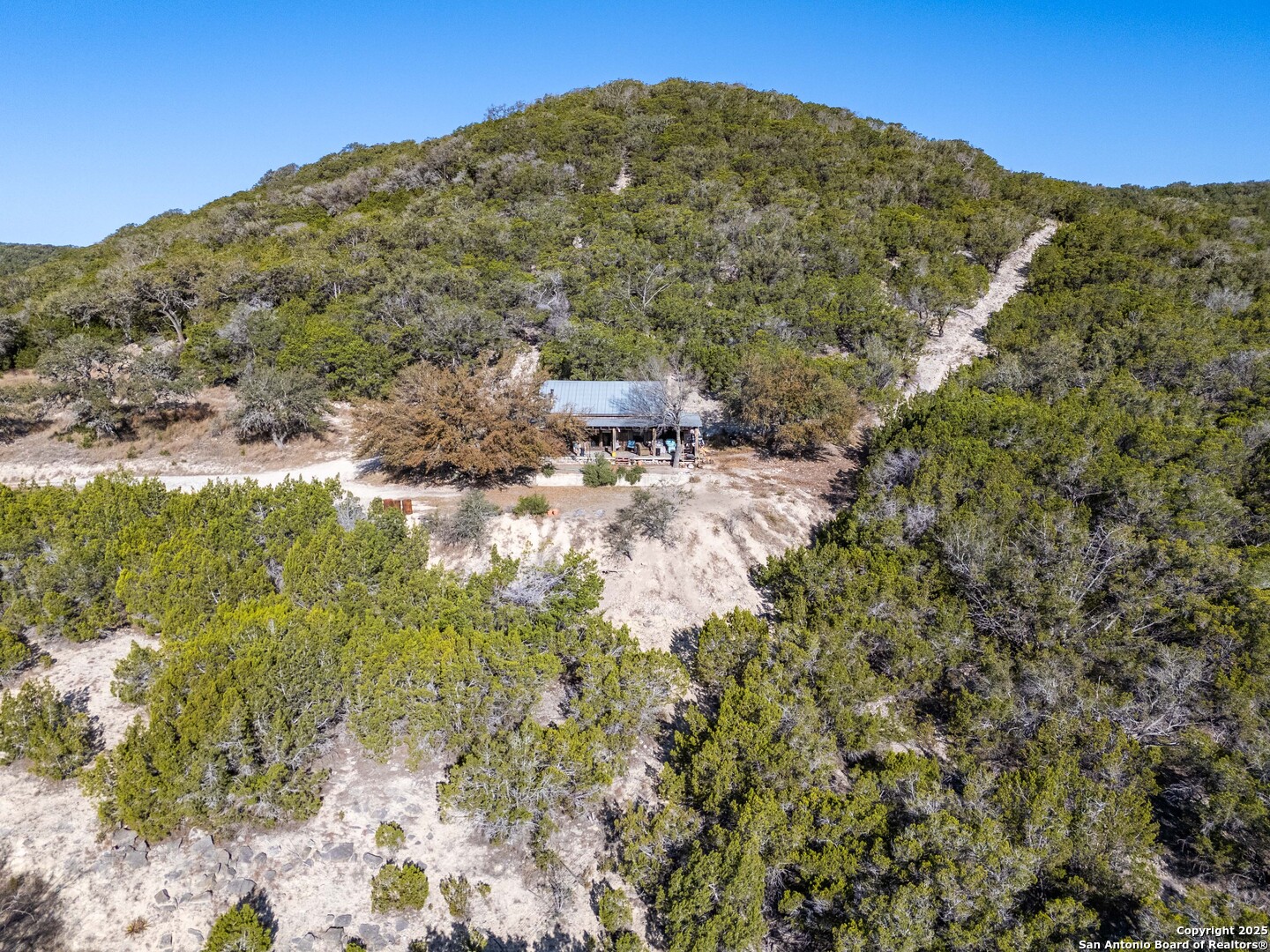 main property photo 15