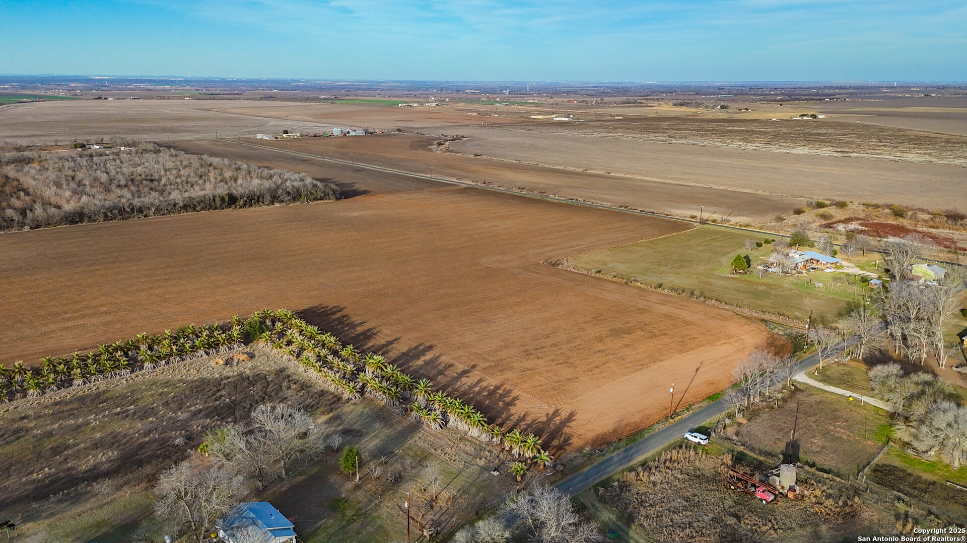 main property photo 16
