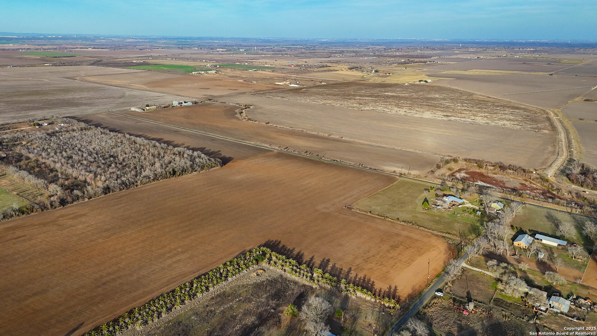 main property photo 18