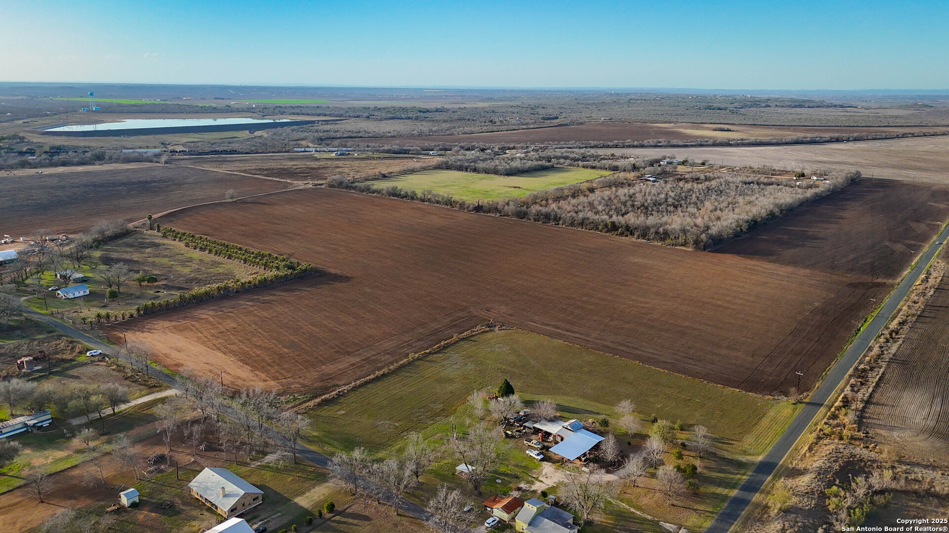 main property photo 19