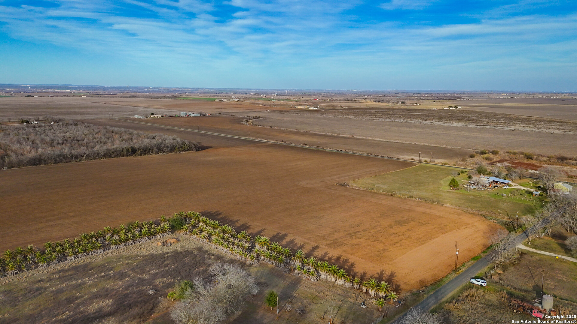 main property photo 6