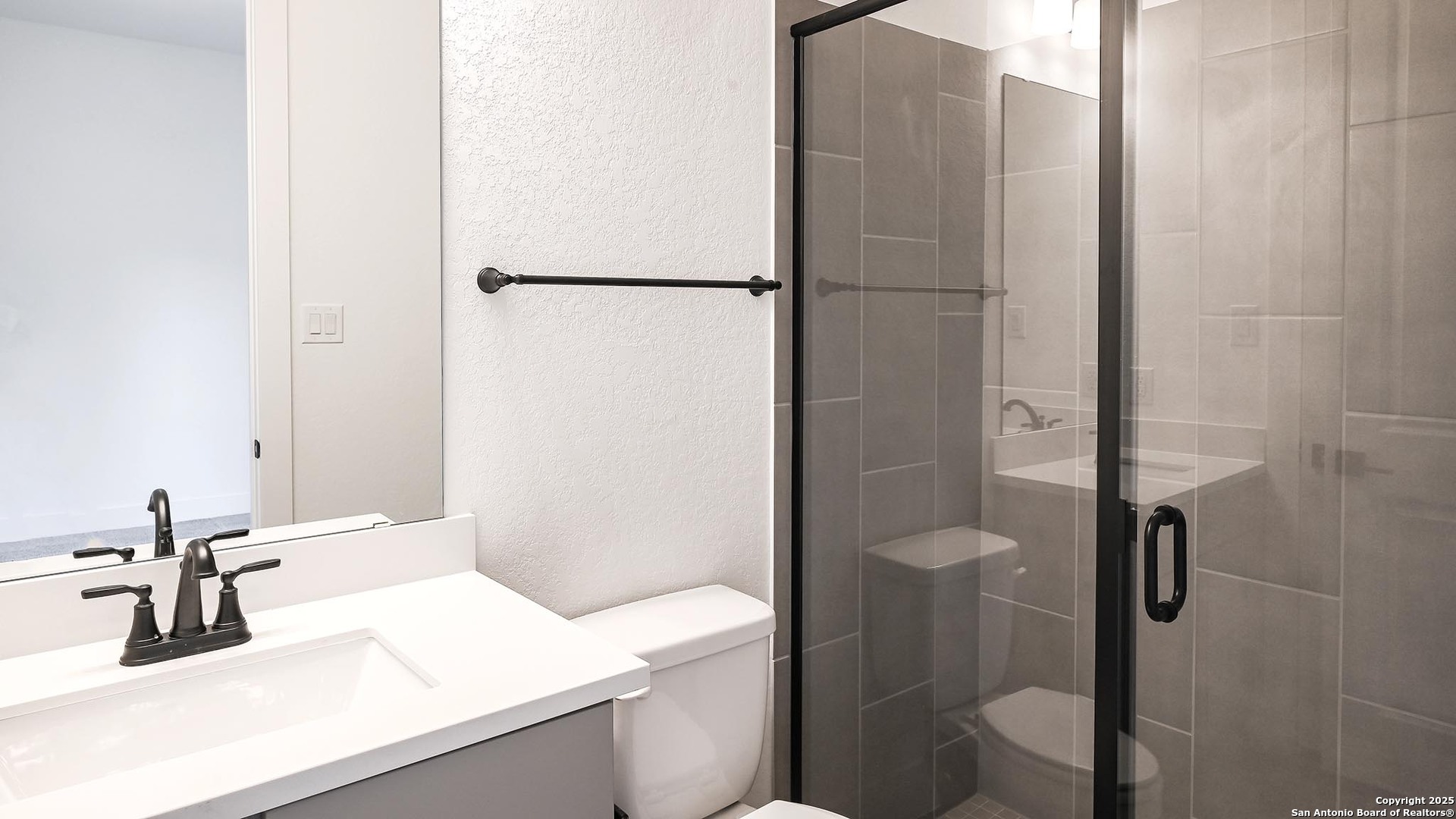 property viewer photo 14