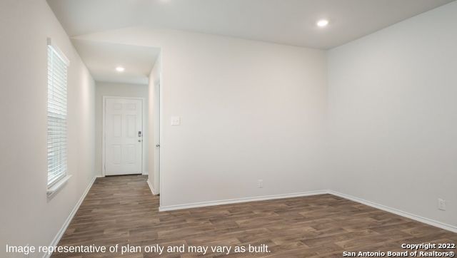 property viewer photo 2