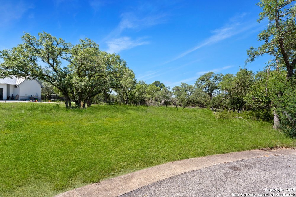 main property photo 12