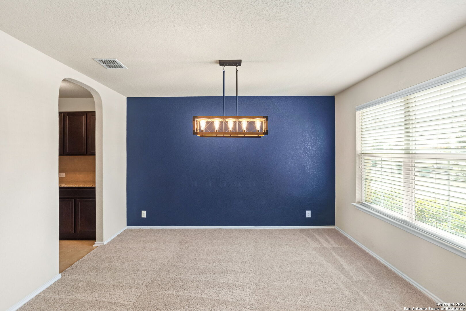 property viewer photo 6
