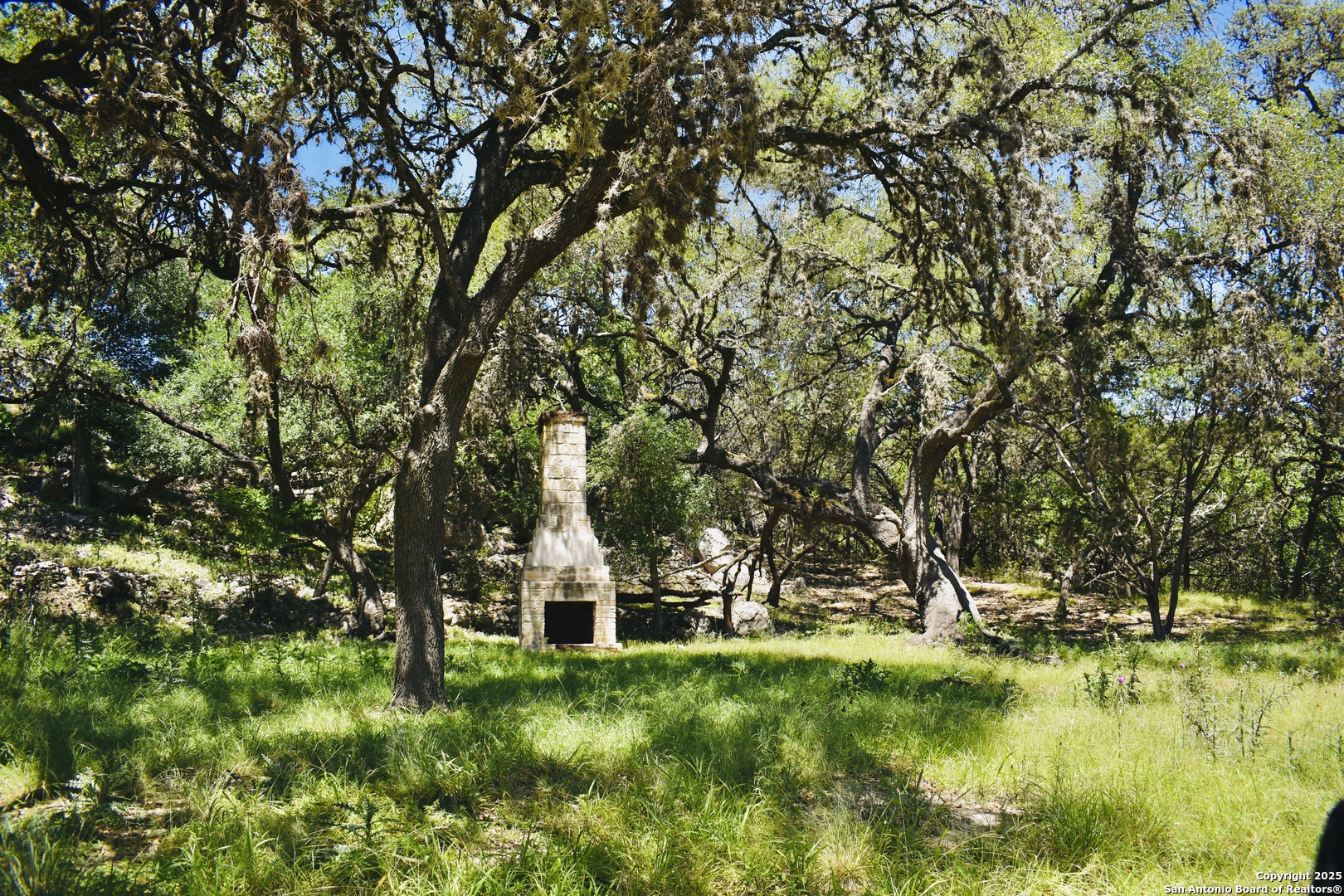 main property photo 19