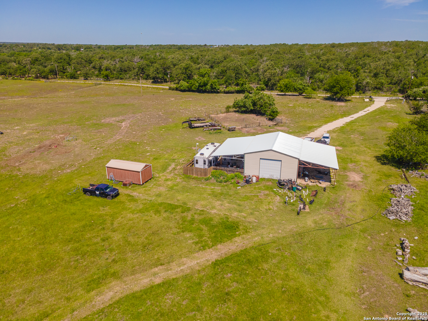 main property photo 3