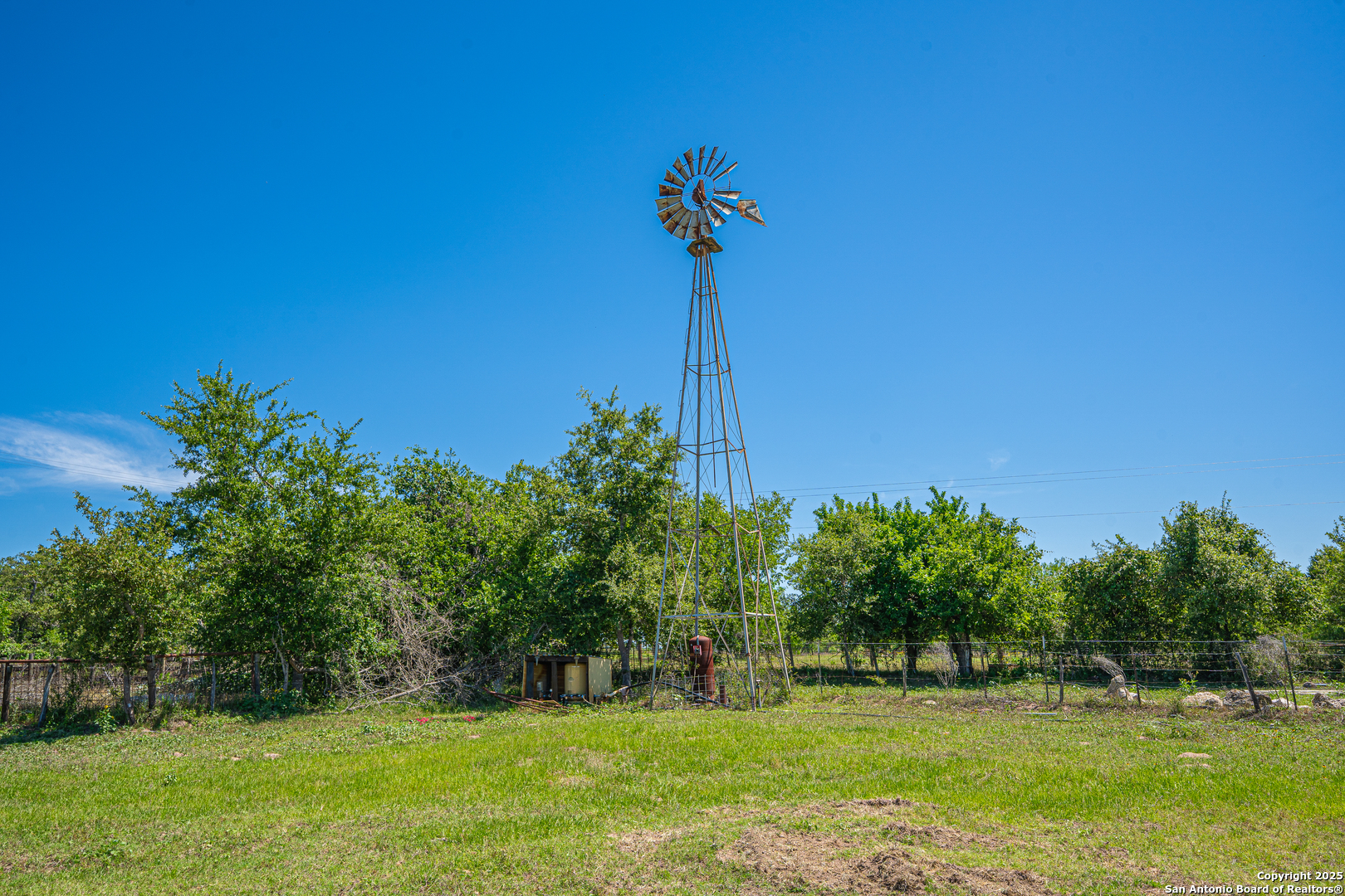 main property photo 6