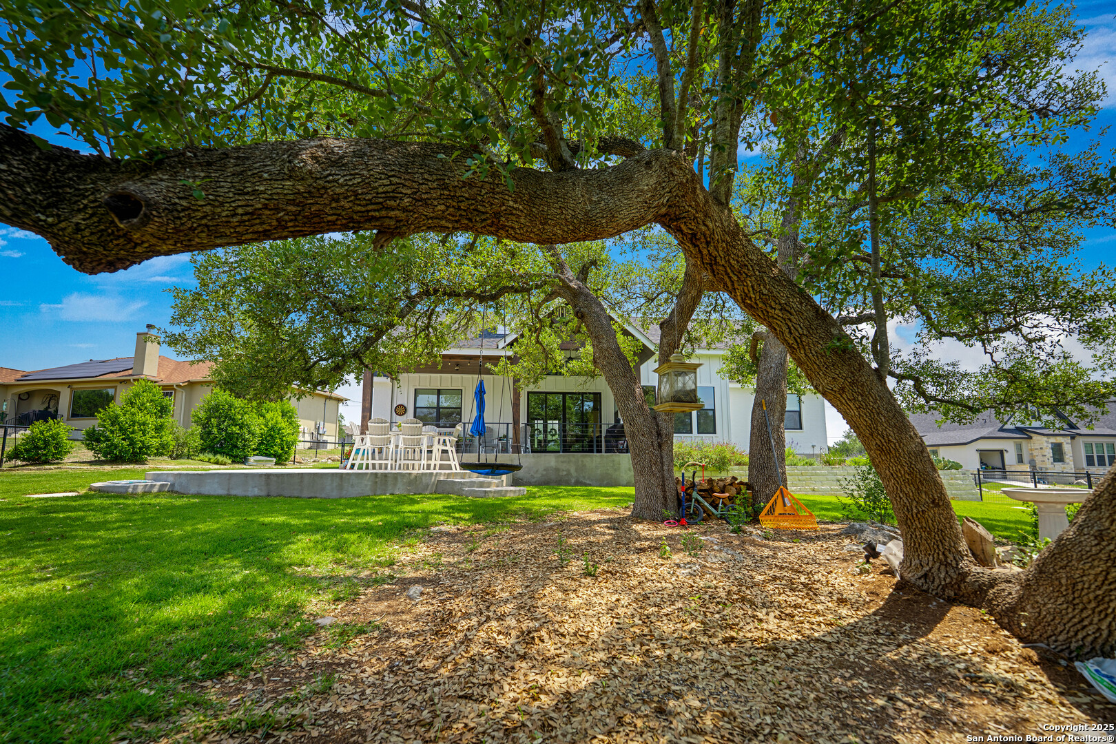 main property photo 32