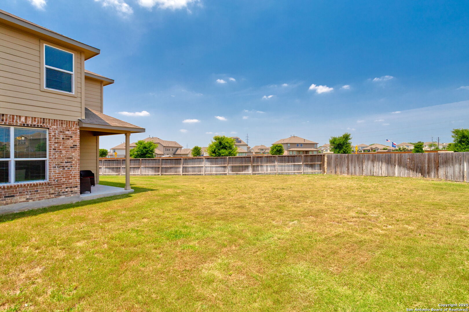 main property photo 26