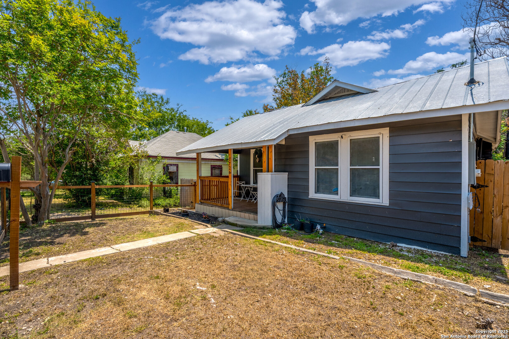 main property photo 2