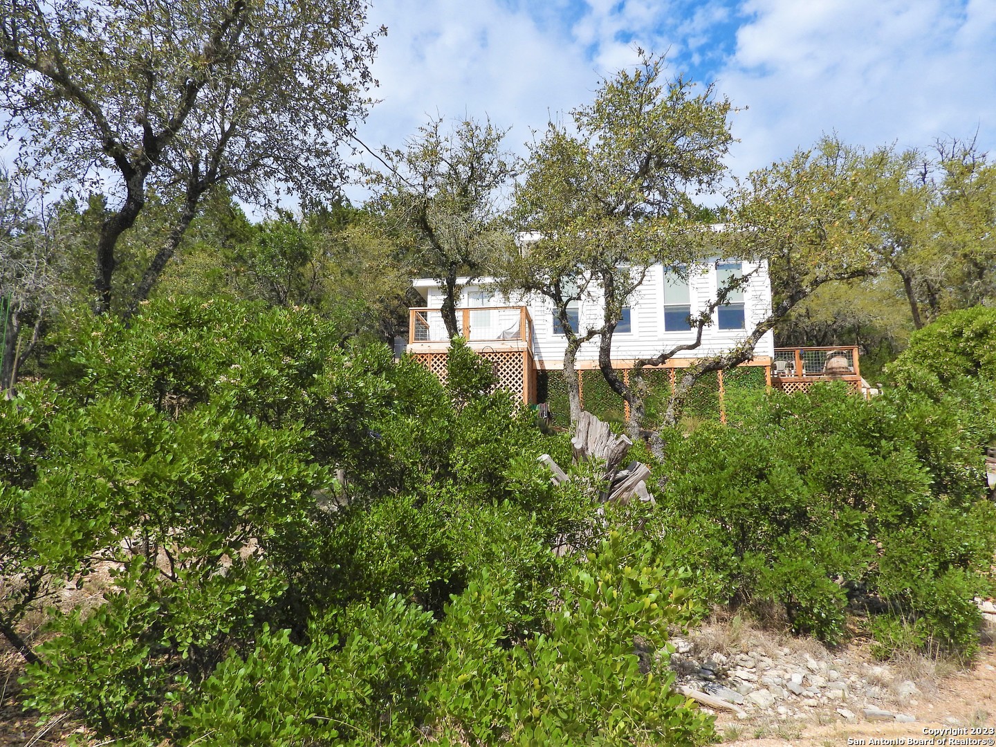 main property photo 33