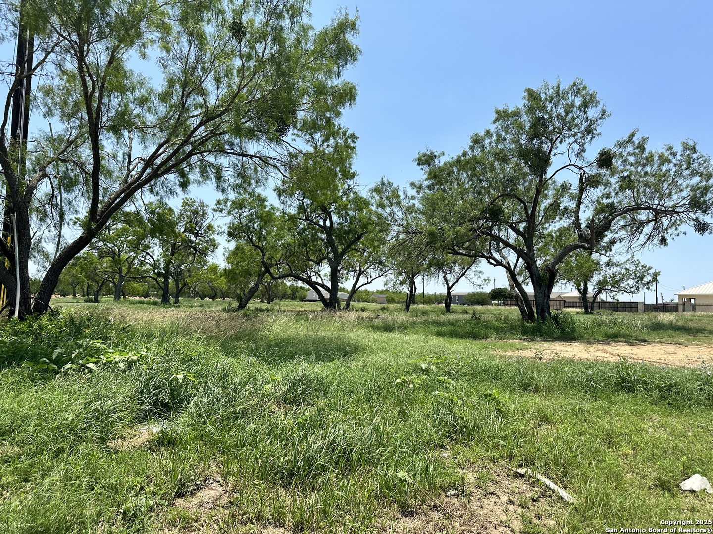 main property photo 8